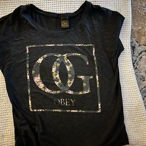 Women’s short sleeve top